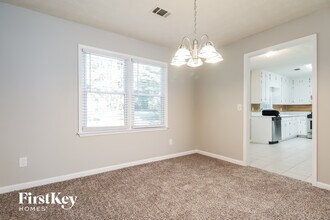 668 Slew Ave in Lawrenceville, GA - Foto de edificio - Building Photo