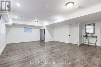 1527 Merrittville Hwy in Welland, ON - Building Photo - Building Photo