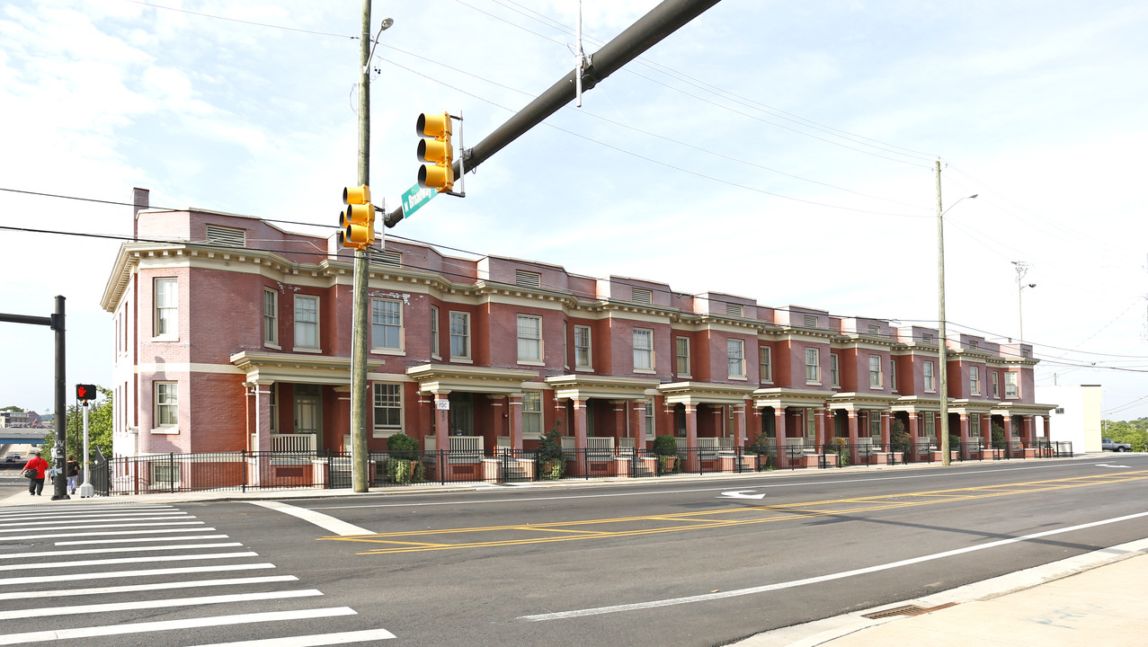 Minvilla Manor Apartments in Knoxville, TN - Building Photo