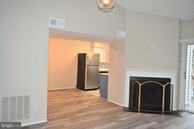 12121 Chaucer Ln in Woodbridge, VA - Building Photo - Building Photo