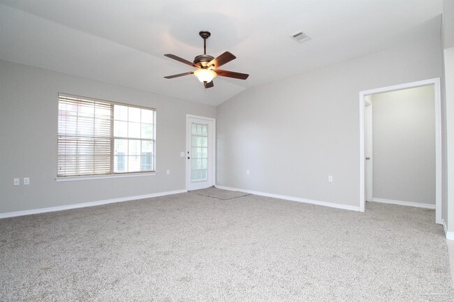 701 Thornwood Pl in Pensacola, FL - Building Photo - Building Photo