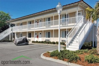 Oak Shores in Biloxi, MS - Building Photo - Building Photo