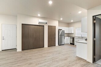 Astor Apartments in Spokane, WA - Building Photo - Interior Photo