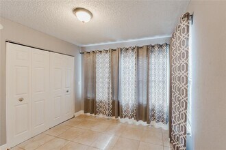 5120 Conroy Rd in Orlando, FL - Building Photo - Building Photo