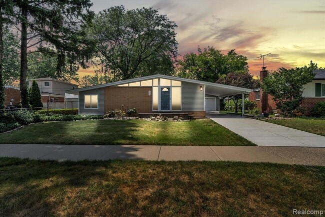 property at 229 Redwood Dr