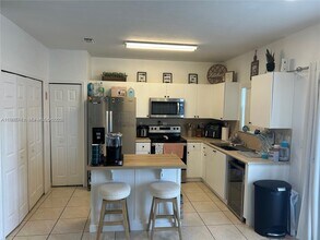 1611 SE 31st Ct in Homestead, FL - Building Photo - Building Photo