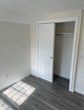 97 Victoria Ave in Cranston, RI - Building Photo - Building Photo