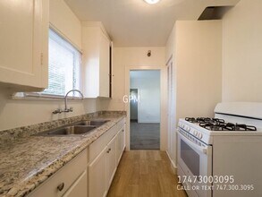 803 Lindaraxa Park N in Alhambra, CA - Building Photo - Building Photo