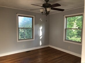 229 Wauregan Rd in Killingly, CT - Building Photo - Building Photo