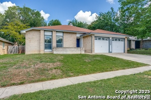 8009 Forest Ash in Live Oak, TX - Building Photo - Building Photo