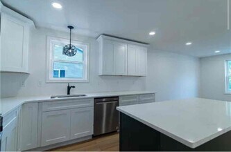 36 Ridgeway Ave in Providence, RI - Building Photo - Building Photo