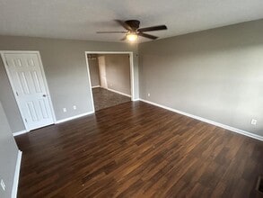 237 Kattawar Cir in Bowling Green, KY - Building Photo - Building Photo