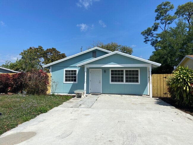 5839 Kumquat Rd in West Palm Beach, FL - Foto de edificio - Building Photo