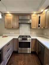 2248 E Chevy Chase Dr in Glendale, CA - Building Photo - Building Photo