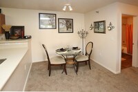 2BR,2BA -950SF - Capitol Hill Apartments in Little Rock, Arkansas