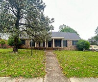 8488 Chesterfield Dr