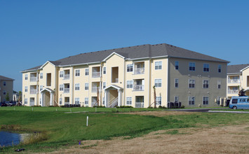 Mill Creek Apartments in Orlando, FL - Building Photo - Building Photo