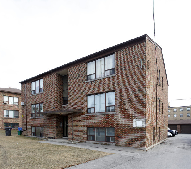 11 Calvington Dr in Toronto, ON - Building Photo - Building Photo