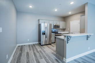 Goodman Manor Apartments in Olive Branch, MS - Building Photo - Interior Photo