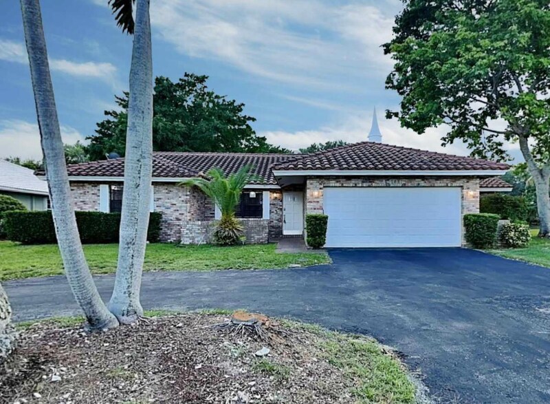 6408 NW 33rd Terrace in Pompano Beach, FL - Building Photo