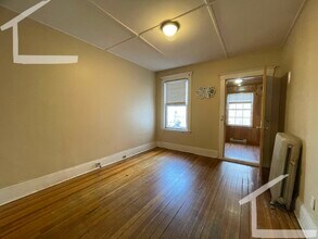 209 Chestnut Hill Ave, Unit 2 in Boston, MA - Building Photo - Building Photo