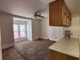 14 S 3rd St E in Fort Atkinson, WI - Building Photo