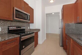 1013 SW 7th St in Miami, FL - Building Photo - Building Photo