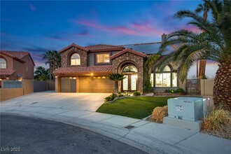 3924 Diamond Ridge St in Las Vegas, NV - Building Photo - Building Photo