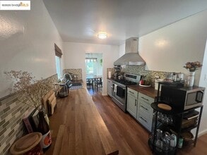 35 Baylor Ln in Pleasant Hill, CA - Building Photo - Building Photo