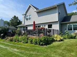 2156 Hillebrand Dr in Cross Plains, WI - Building Photo - Building Photo