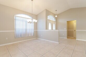 1651 Canoe Dr in Lutz, FL - Building Photo - Building Photo
