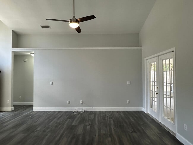 1073 Country Cove Ct in Oviedo, FL - Building Photo - Building Photo