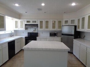 11627 Old Telegraph Rd in Houston, TX - Building Photo - Building Photo