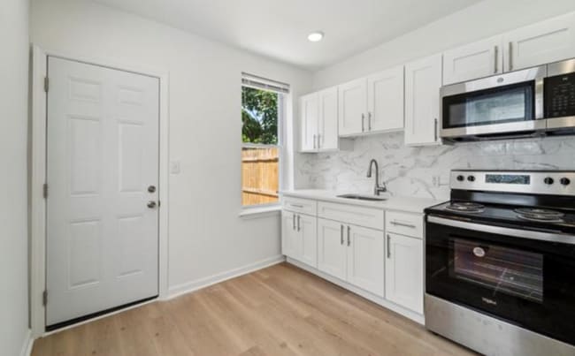 109 W Seymour St in Philadelphia, PA - Building Photo - Building Photo