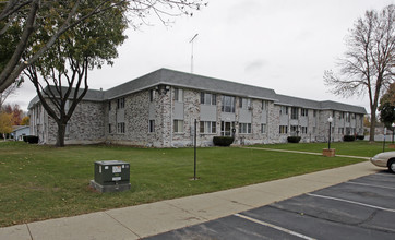 Campbell Court Apartments in Beaver Dam, WI - Building Photo - Building Photo