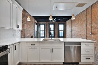 515 E Mound St, Unit 360 S. Washington in Columbus, OH - Building Photo - Building Photo