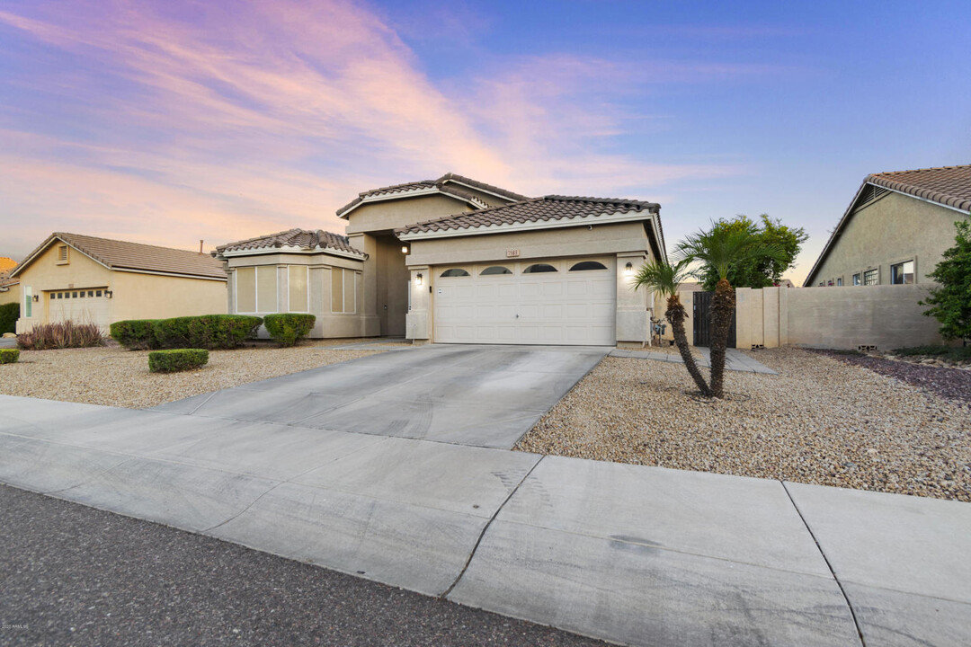 7583 W State Ave in Glendale, AZ - Building Photo