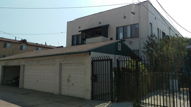 727 N Soto St in Los Angeles, CA - Building Photo - Building Photo