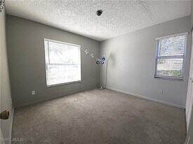 161 Wading Bird Cir in Naples, FL - Building Photo