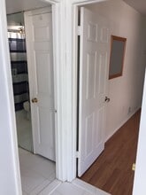 22 Sharrotts Rd, Unit 1 in Staten Island, NY - Foto de edificio - Building Photo