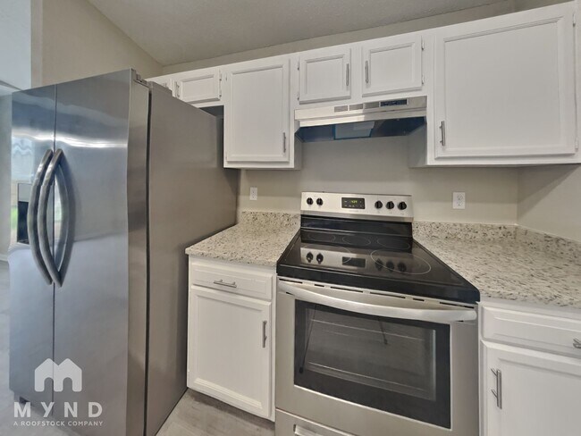 5126 Sandy Forge Dr in Indianapolis, IN - Foto de edificio - Building Photo