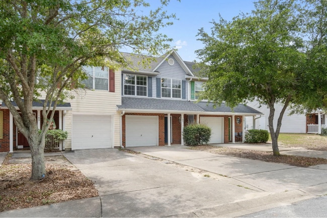 183 Swaying Pine Ct in Crestview, FL - Building Photo - Building Photo