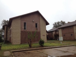 998 Walnut in Helena, AR - Building Photo - Primary Photo