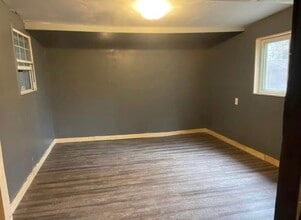 359 Locust St in New Martinsville, WV - Foto de edificio - Building Photo