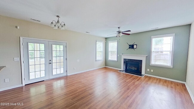 601 Fosse Way in Jacksonville, NC - Building Photo - Building Photo