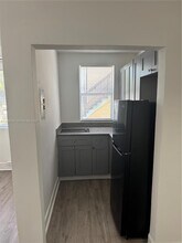 1552 SW 2nd St in Miami, FL - Building Photo - Building Photo