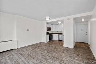 3100 E Cherry Creek S Dr in Denver, CO - Building Photo - Building Photo