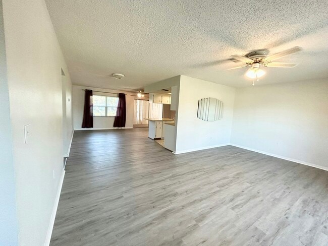 4107 Santiago St in Sebring, FL - Building Photo - Building Photo