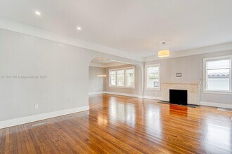 428 SW 23rd Rd in Miami, FL - Building Photo - Building Photo