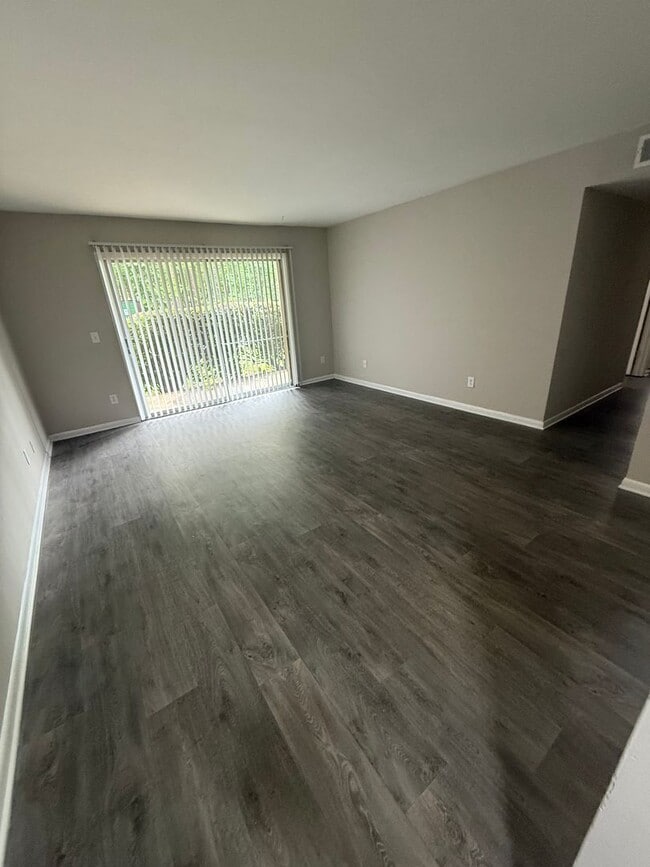 property at 220 Orchard Trace Ln
